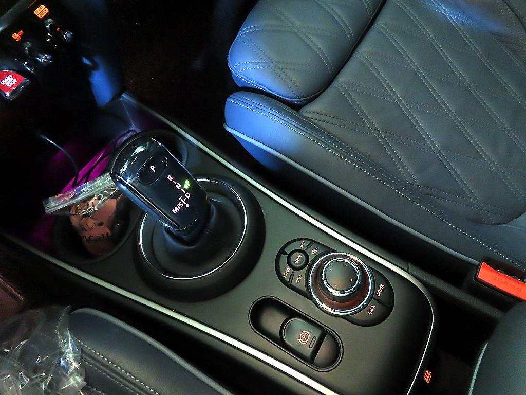 Mini Countryman - Vista 12