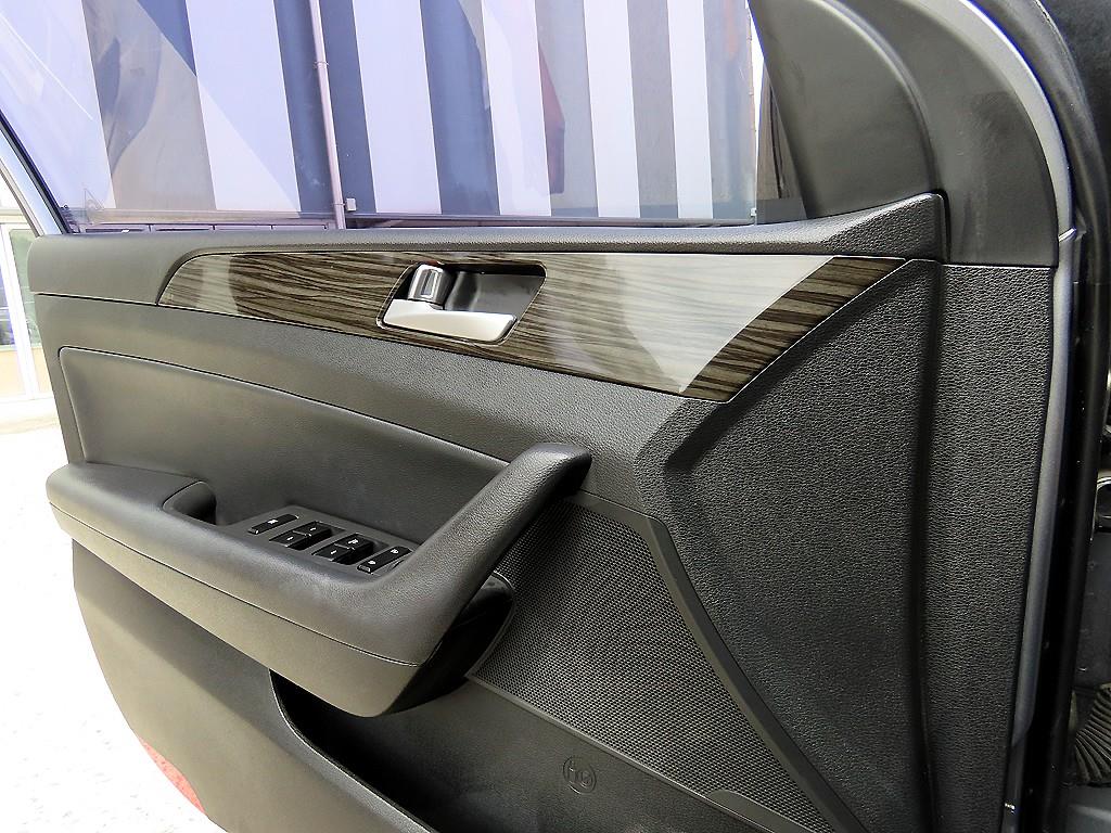 HYUNDAI Sonata - Vista 11