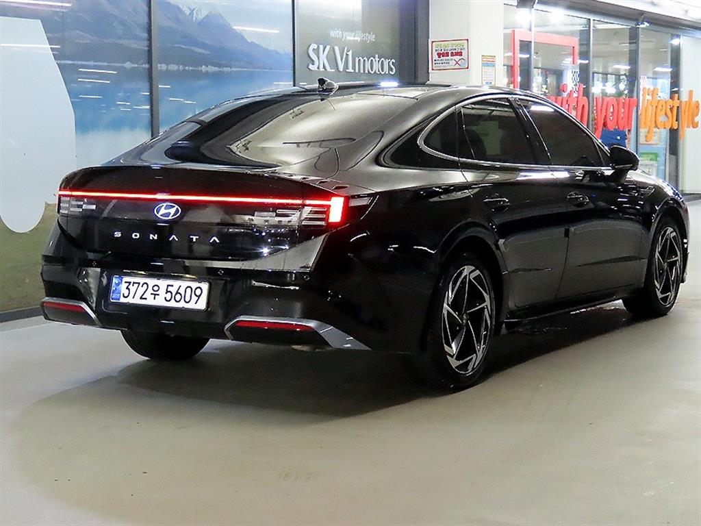 HYUNDAI Sonata - Vista 4
