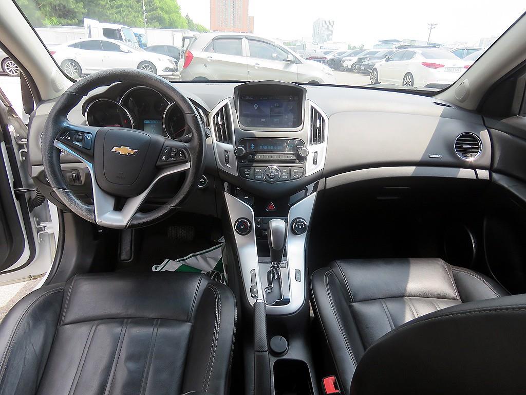 Chevrolet Cruise - Vista 7