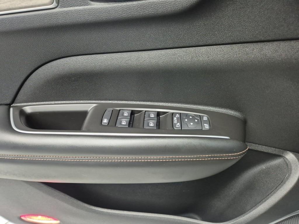 SAMSUNG QM6 2021 Blanco - Importación desde Corea - HF Imports Iquique - Foto 18