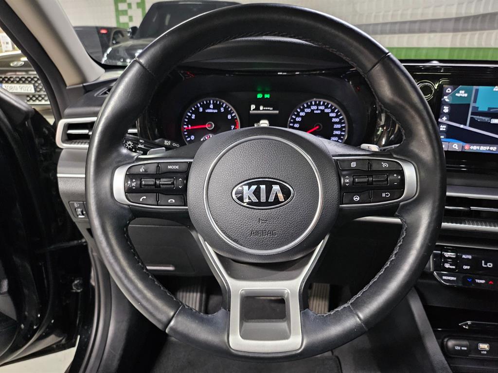 KIA K5 - Vista 10