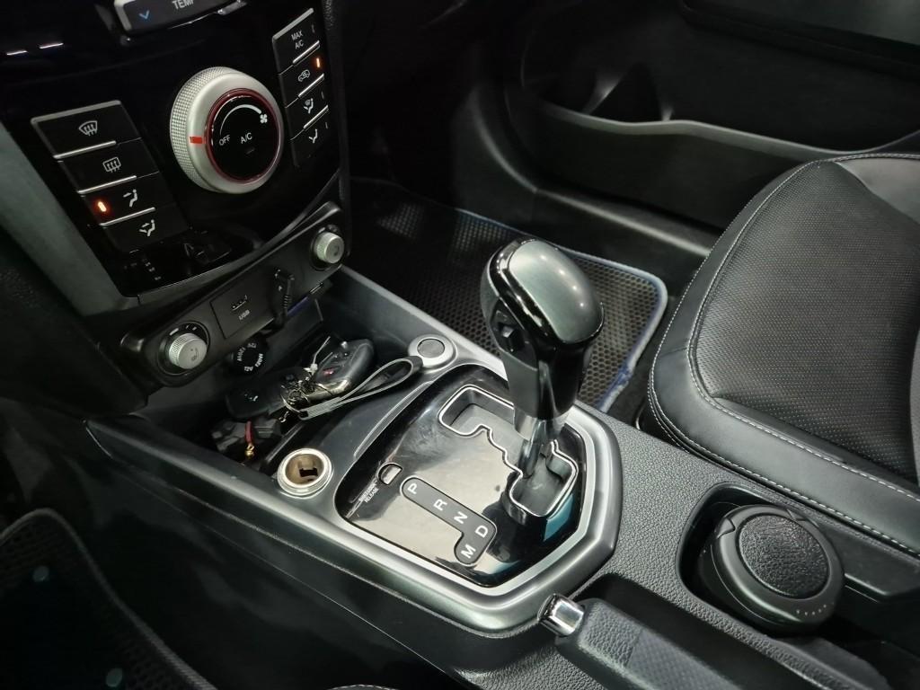 Ssangyong Tivoli 2018 Blanco - Importación desde Corea - HF Imports Iquique - Foto 16