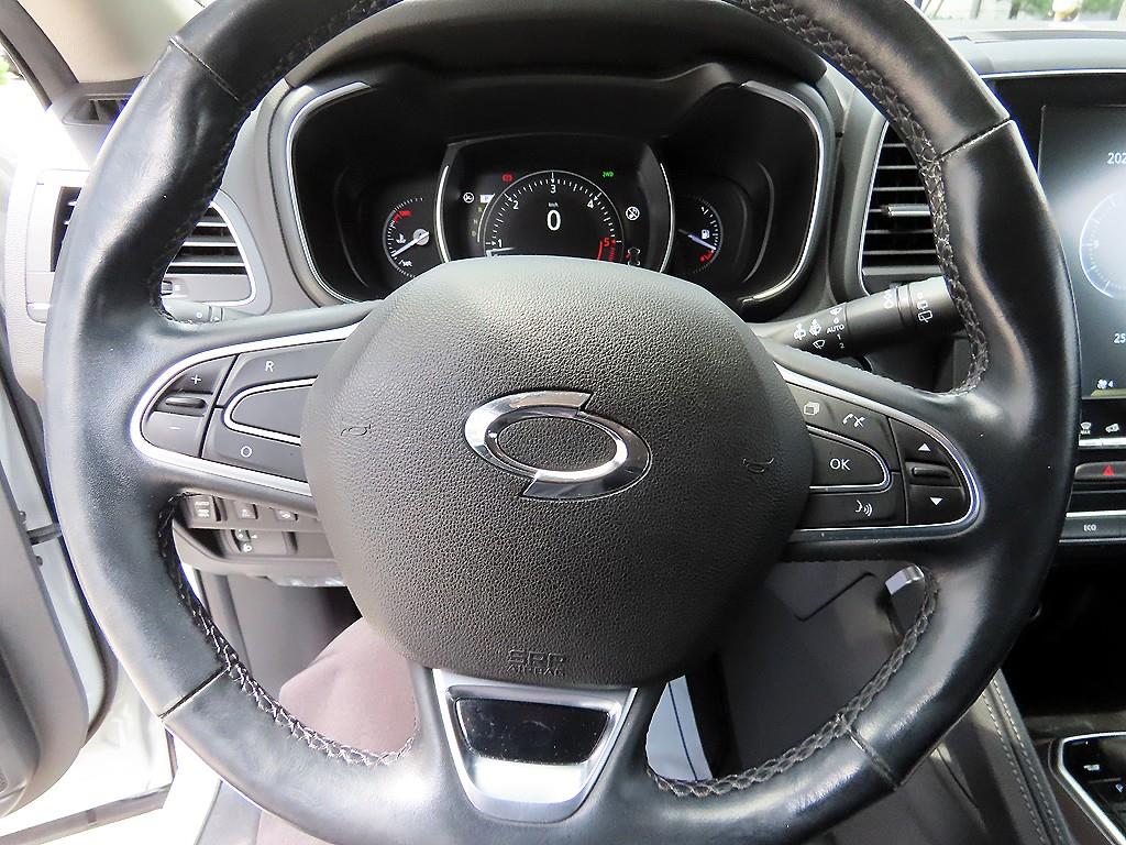 SAMSUNG QM6 - Vista 8