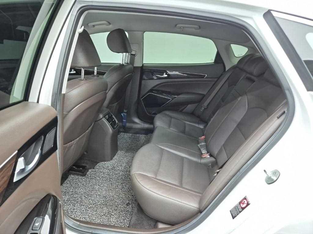 KIA K7 - Vista 12