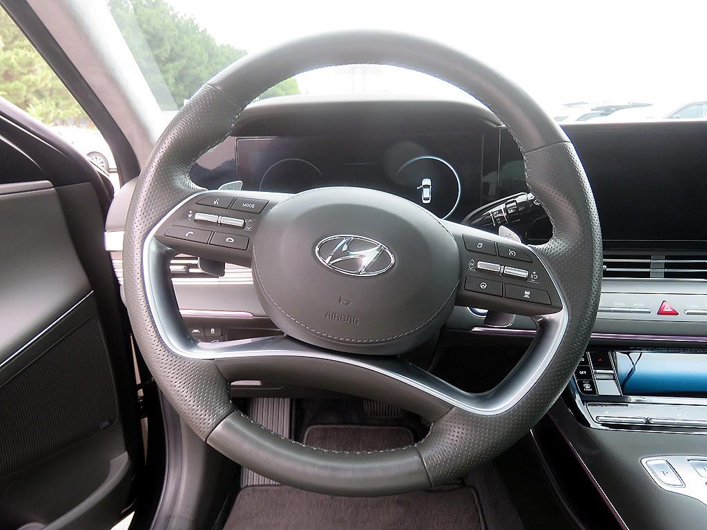 HYUNDAI Grandeur - Vista 9