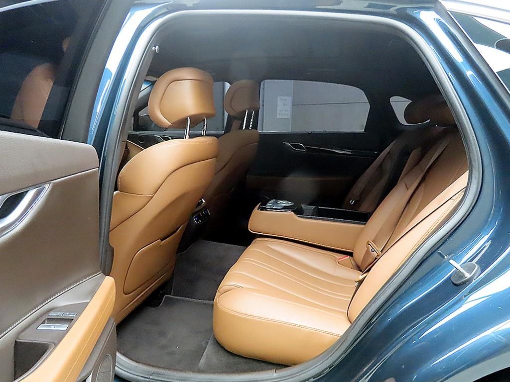 Genesis G80 - Vista 6