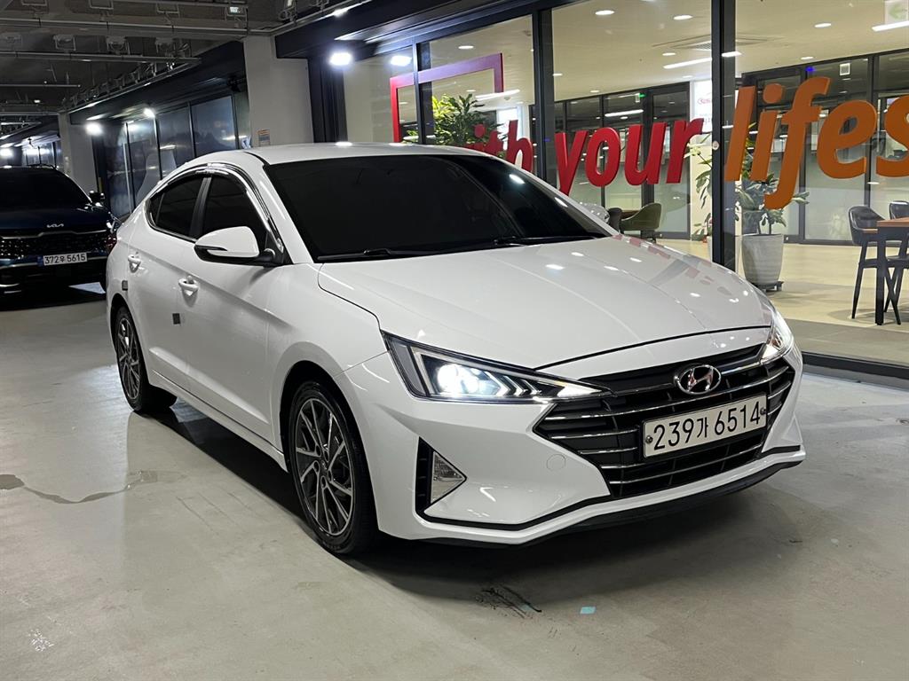 HYUNDAI Avante 2019 Blanco - Importación desde Corea - HF Imports Iquique - Foto 1