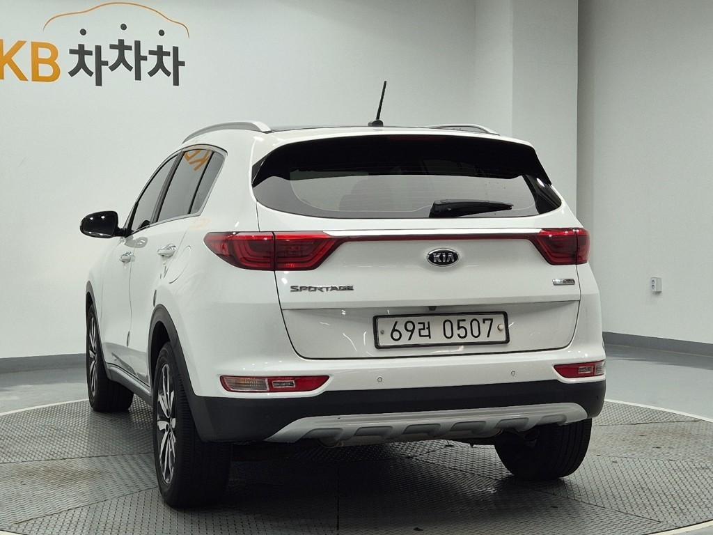 KIA Sportage - Vista 2