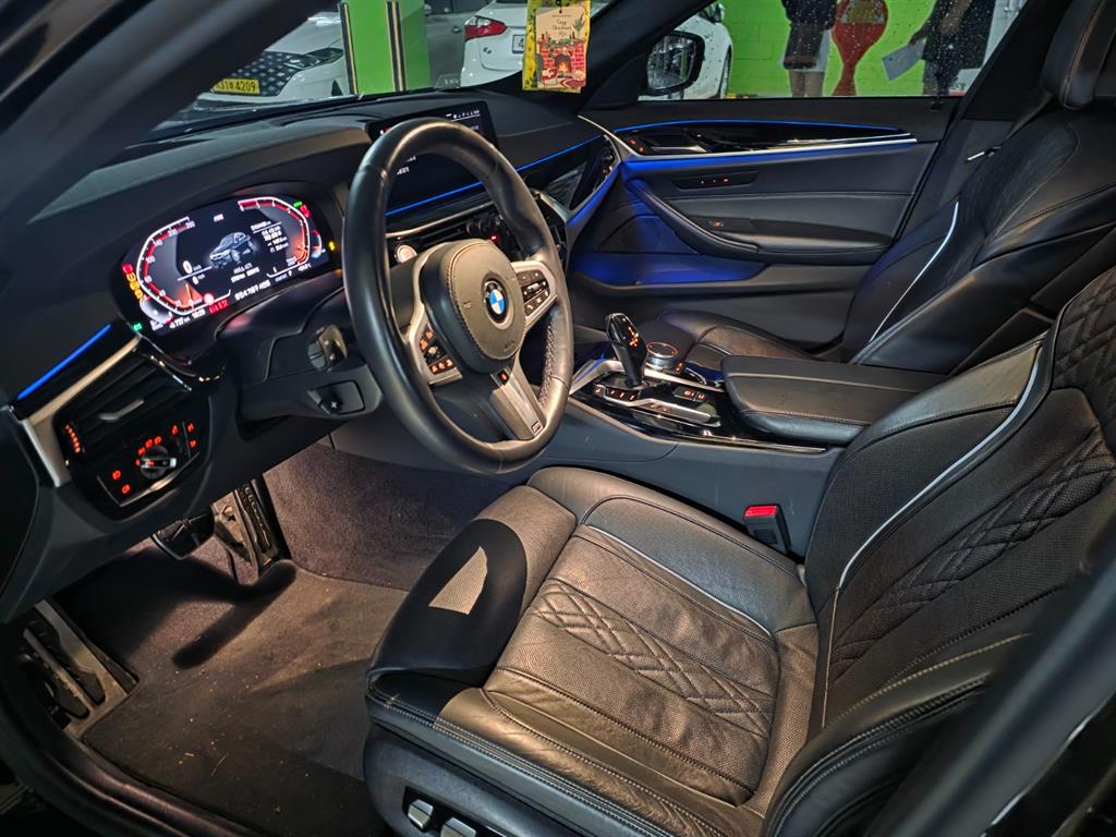 BMW 5 Series - Vista 5