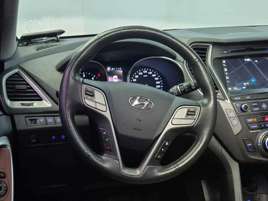HYUNDAI Santa Fe - Vista 9