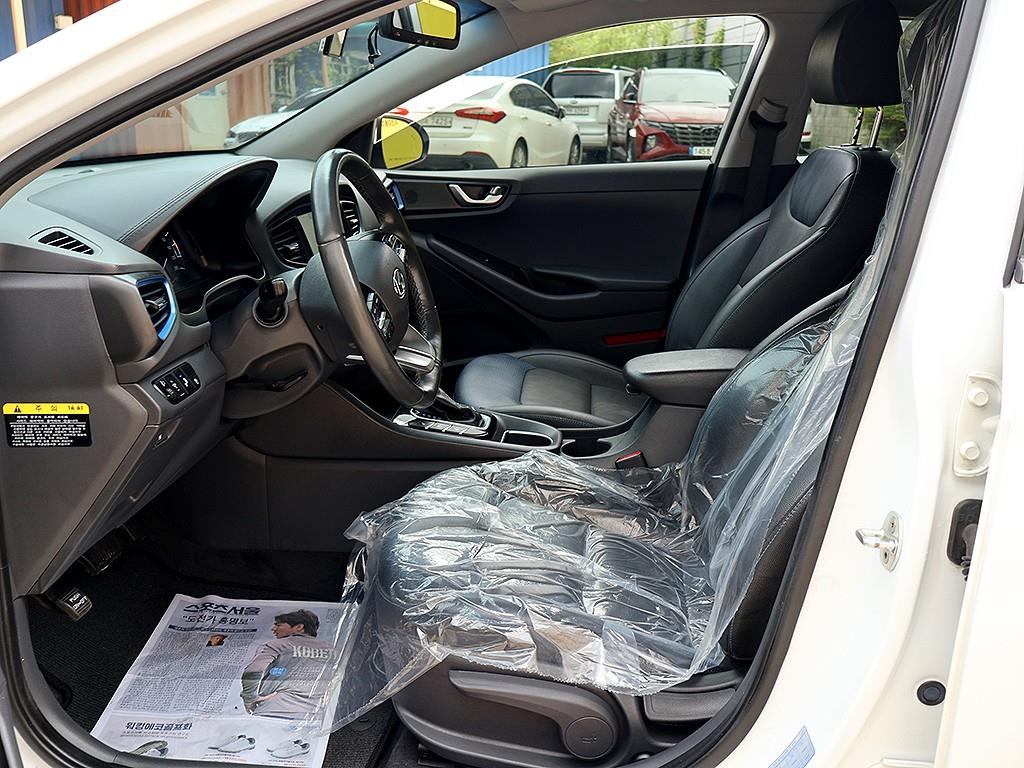 HYUNDAI Ioniq - Vista 11