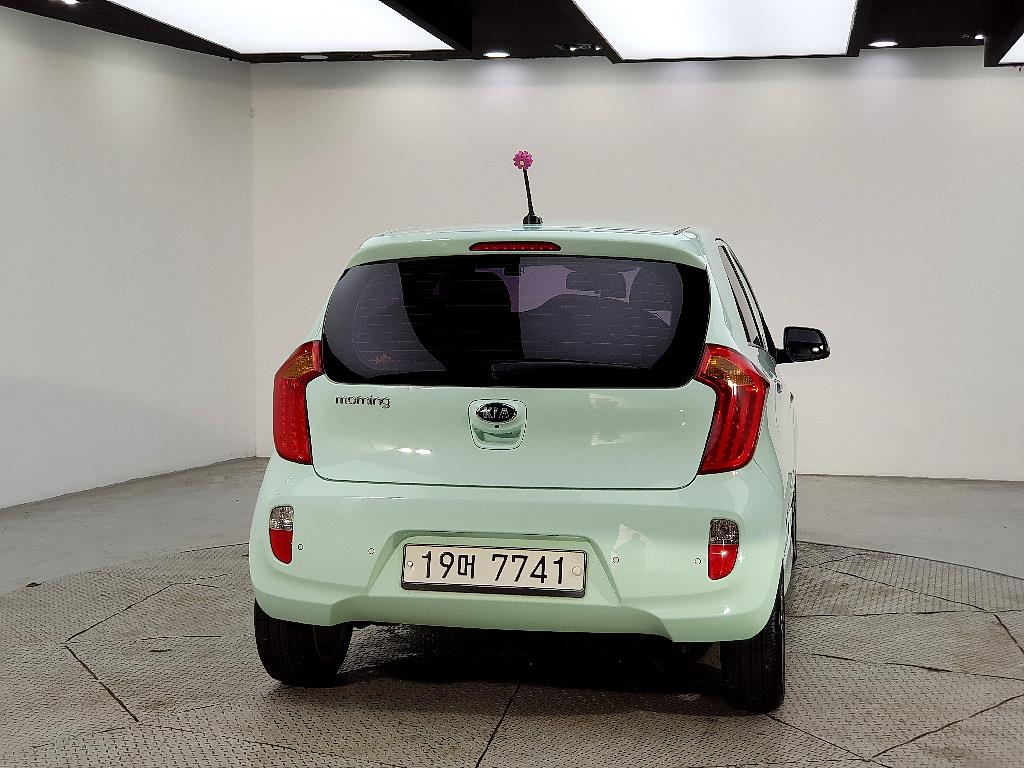 KIA Morning - Vista 3