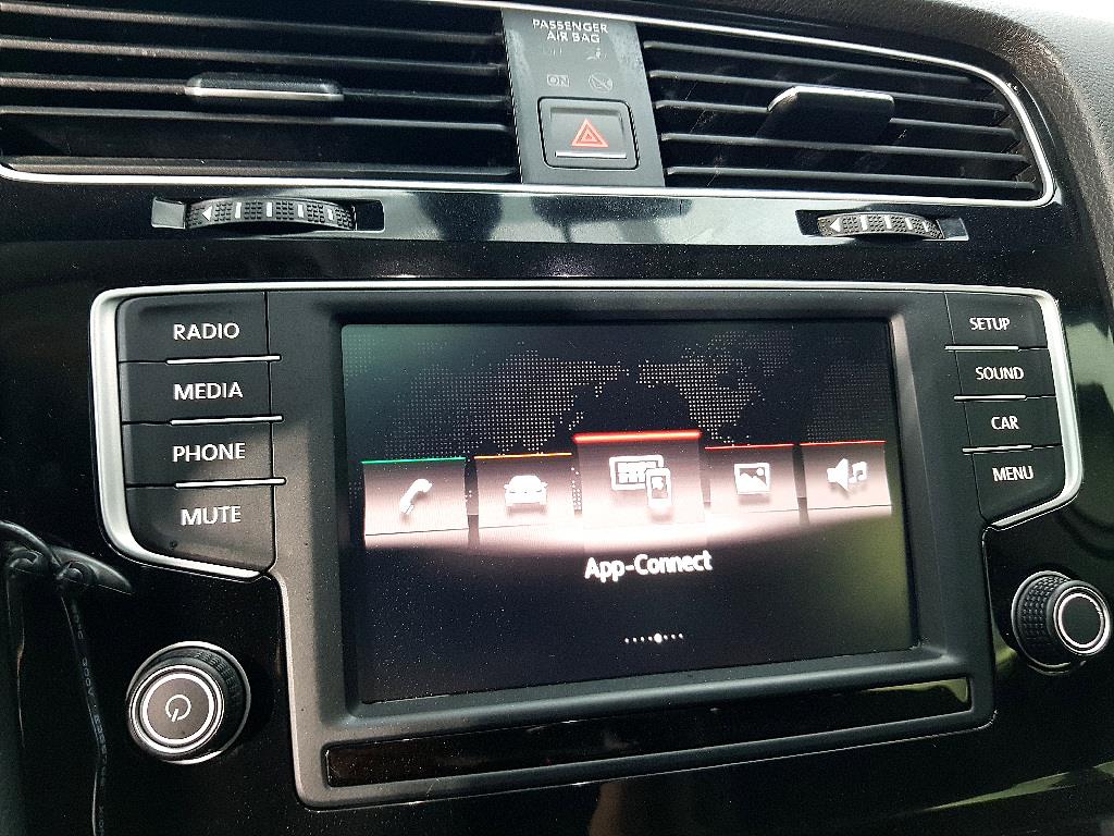 Volkswagen Golf - Vista 11