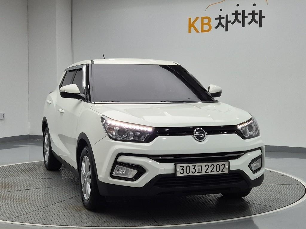 Ssangyong Tivoli - Vista 3