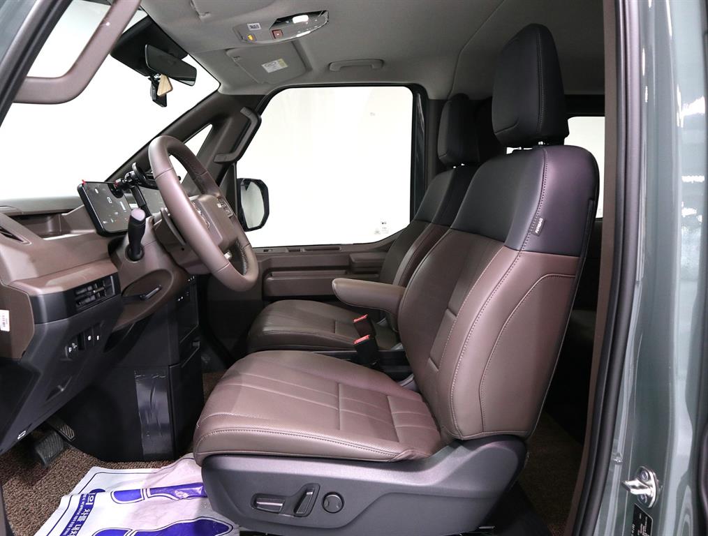 KIA PV5 - Vista 9