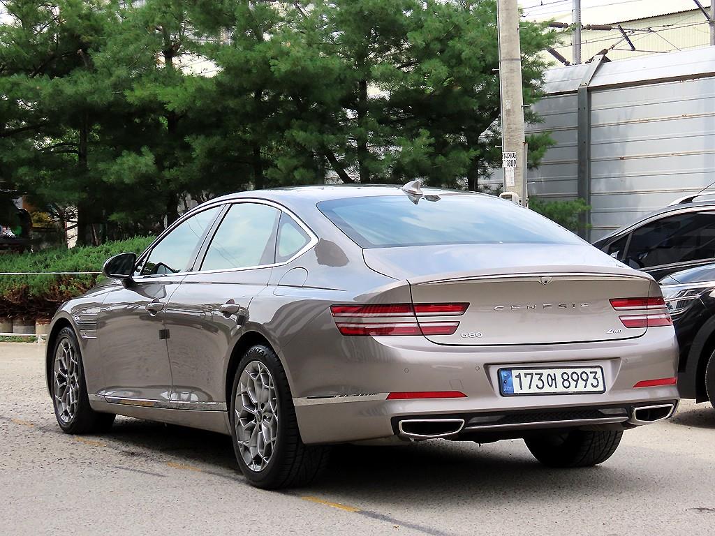 Genesis G80 - Vista 3