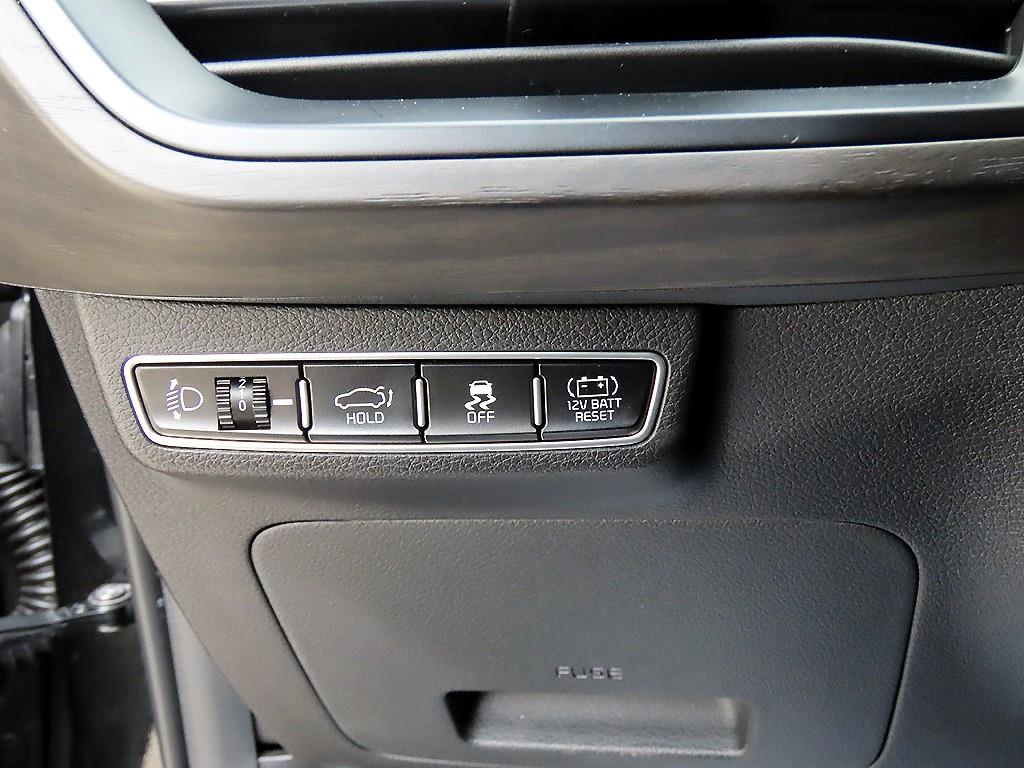 KIA K8 - Vista 12