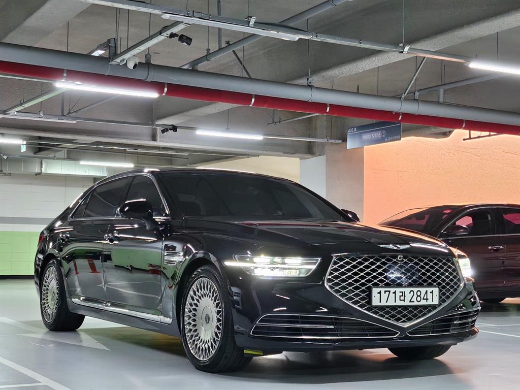 Genesis G90 - Vista 4