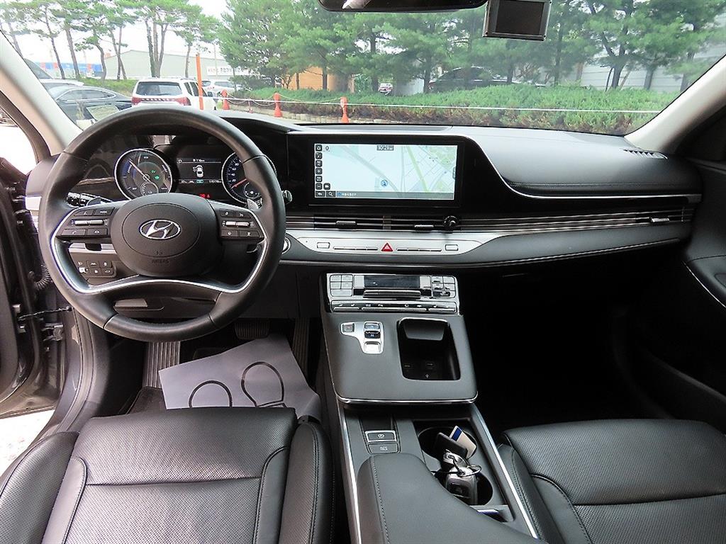 HYUNDAI Grandeur - Vista 7