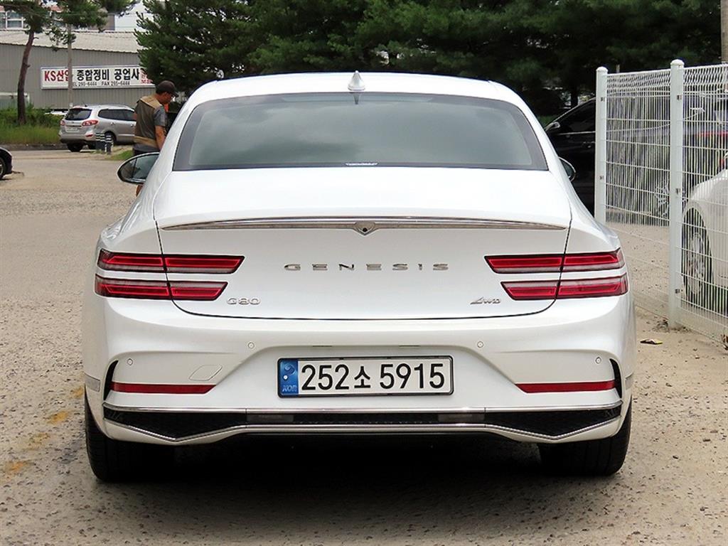 Genesis G80 - Vista 4