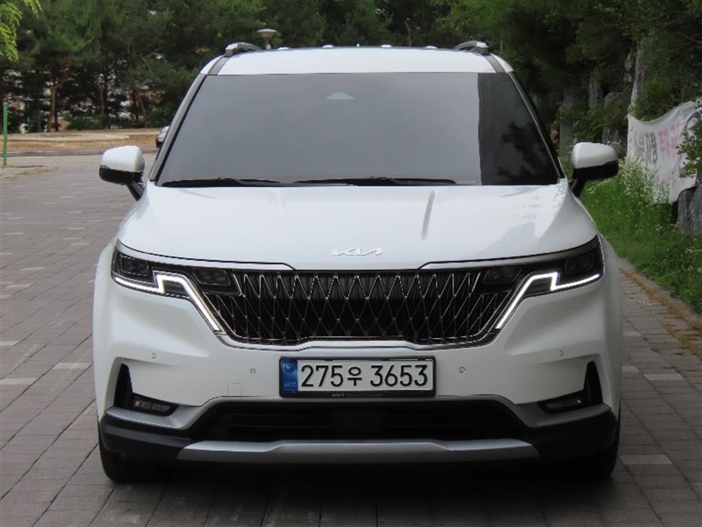 KIA Carnival 2023 Blanco - Importación desde Corea - HF Imports Iquique - Foto 1