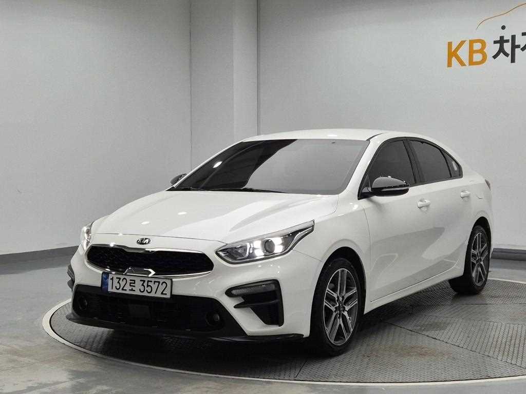 KIA K3 2018 Blanco - Importación desde Corea - HF Imports Iquique - Foto 1