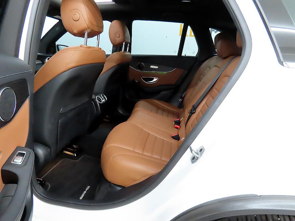Mercedes Benz GLC Class - Vista 6