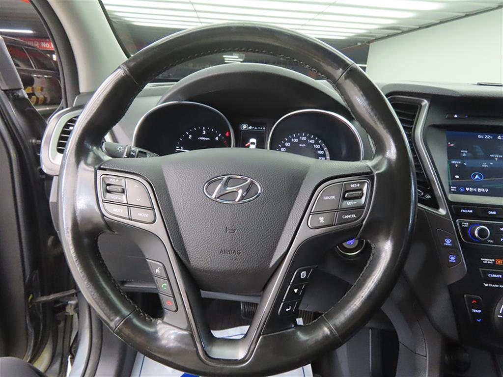 HYUNDAI Santa Fe - Vista 8