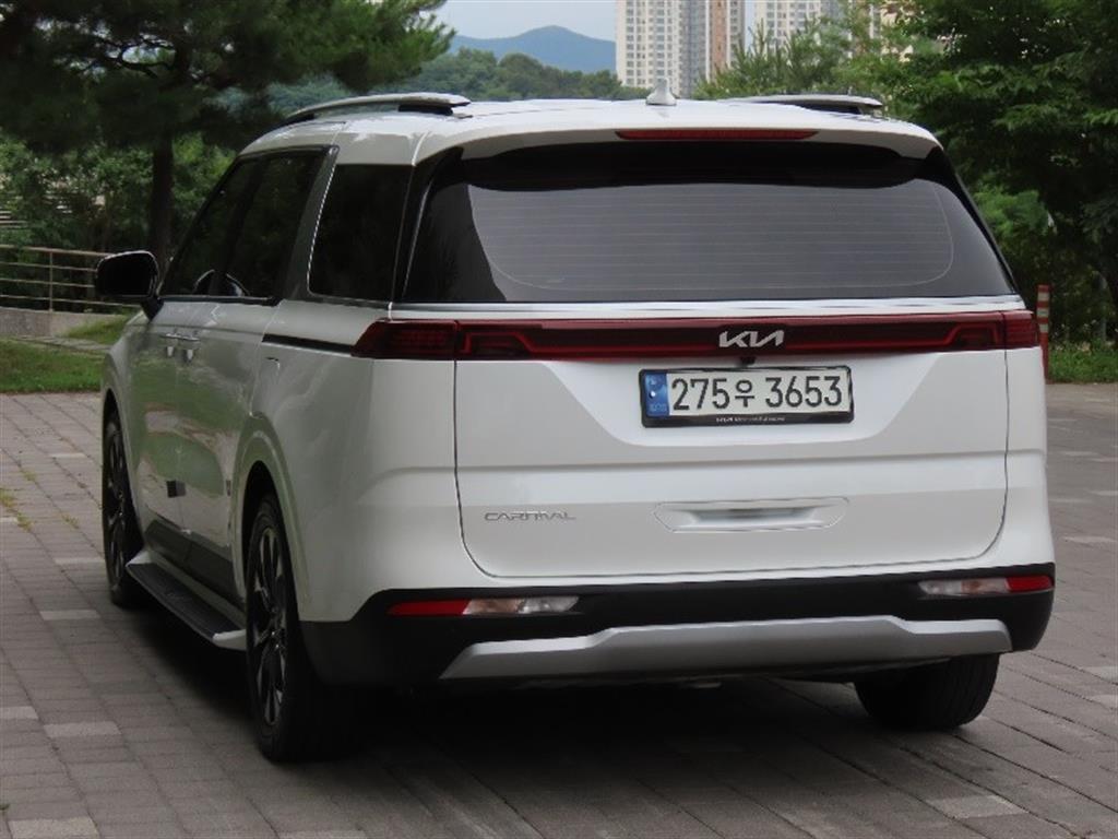 KIA Carnival - Vista 4