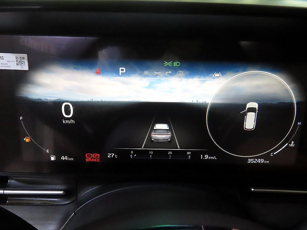 KIA Carnival - Vista 9