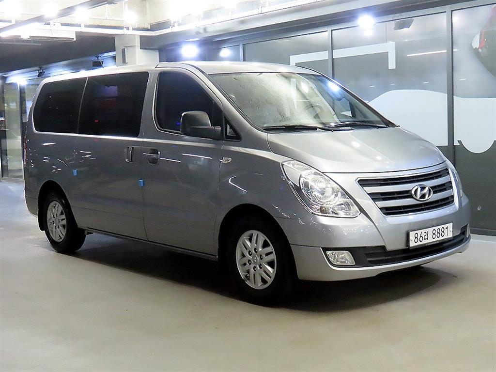 HYUNDAI Starex 2016 Plateado - Importación desde Corea - HF Imports Iquique - Foto 1