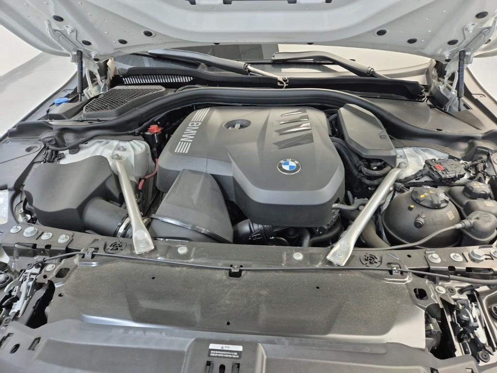 BMW 5 Series - Vista 5