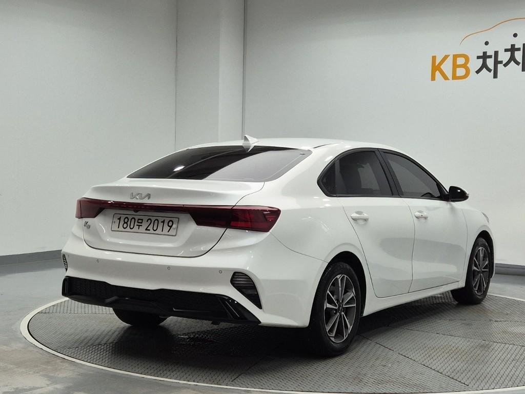 KIA K3 - Vista 3