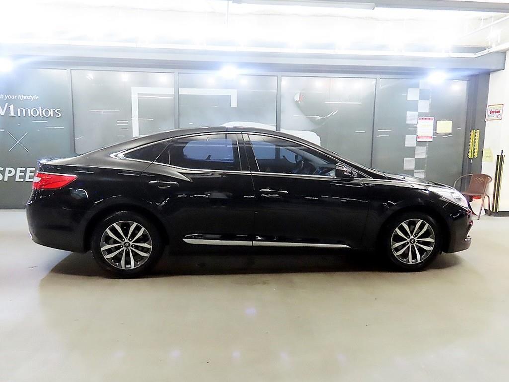 HYUNDAI Grandeur - Vista 3