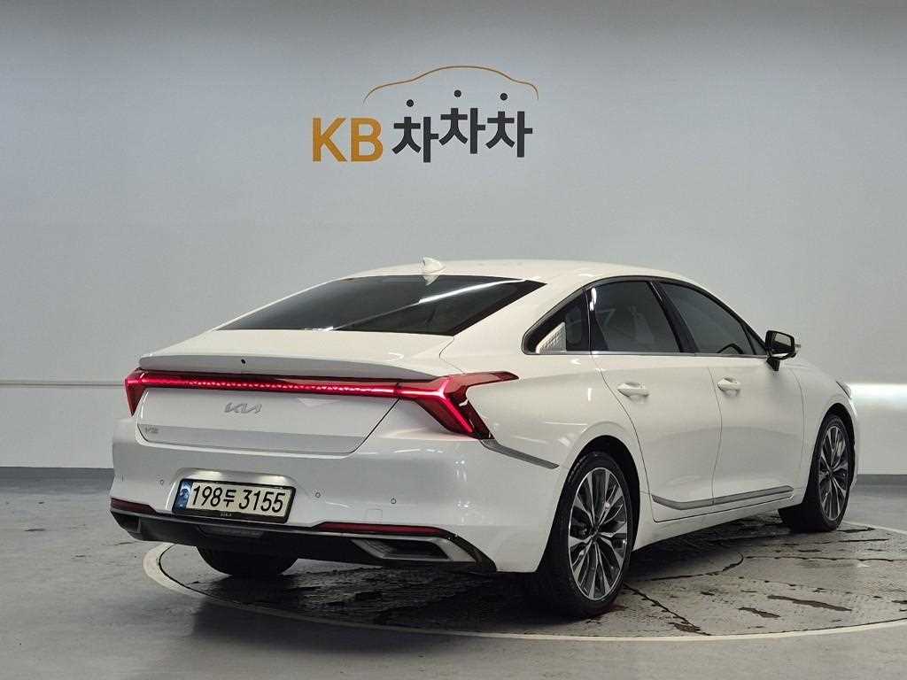 KIA K8 - Vista 3
