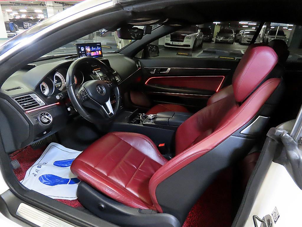 Mercedes Benz E class - Vista 8