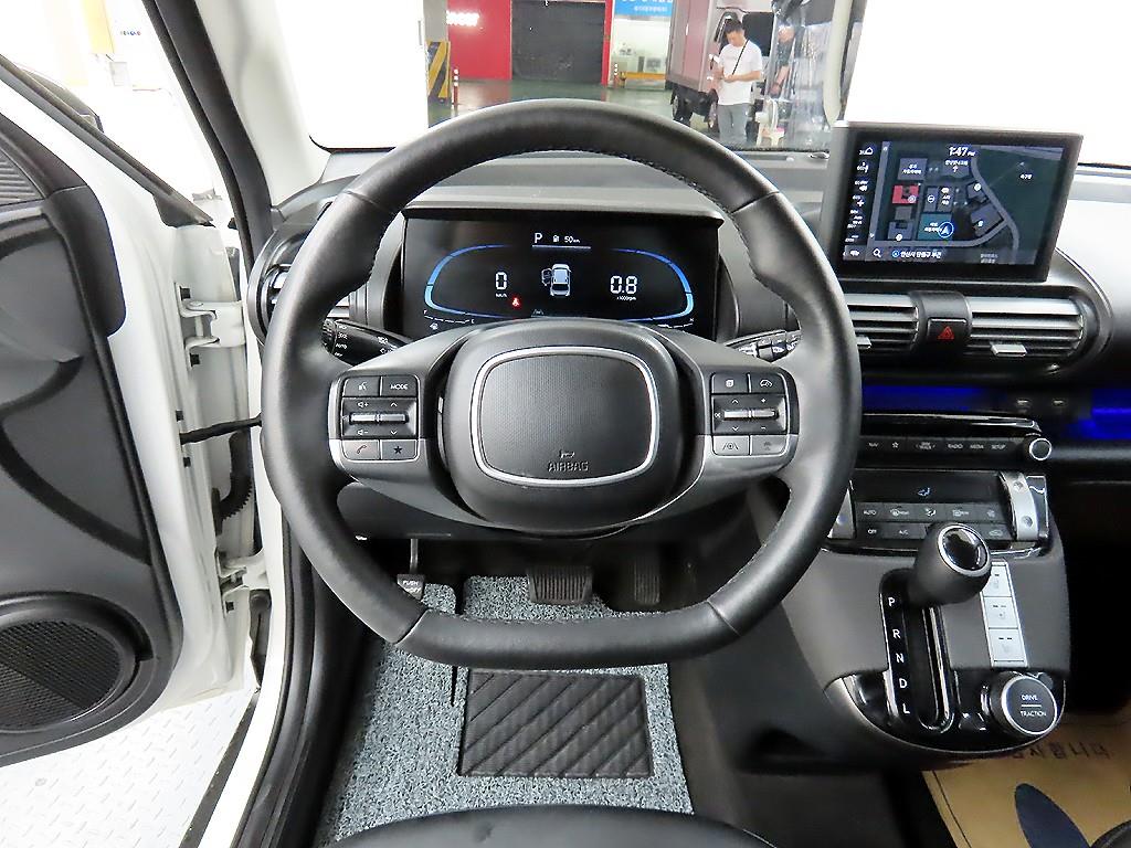 HYUNDAI Casper - Vista 9