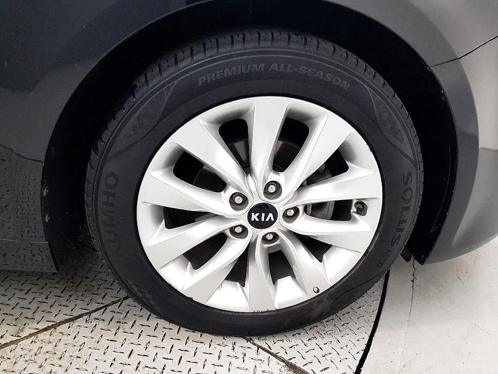 KIA K5 2017 Negro - Importación desde Corea - HF Imports Iquique - Foto 20
