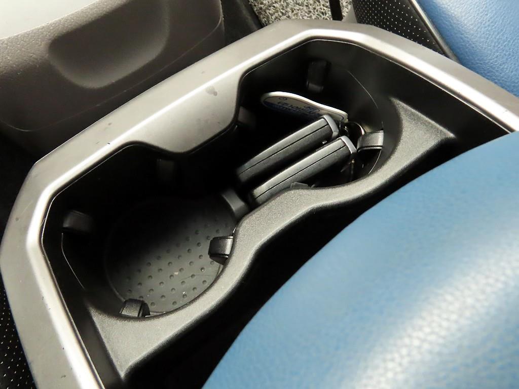 Ssangyong Korando - Vista 12