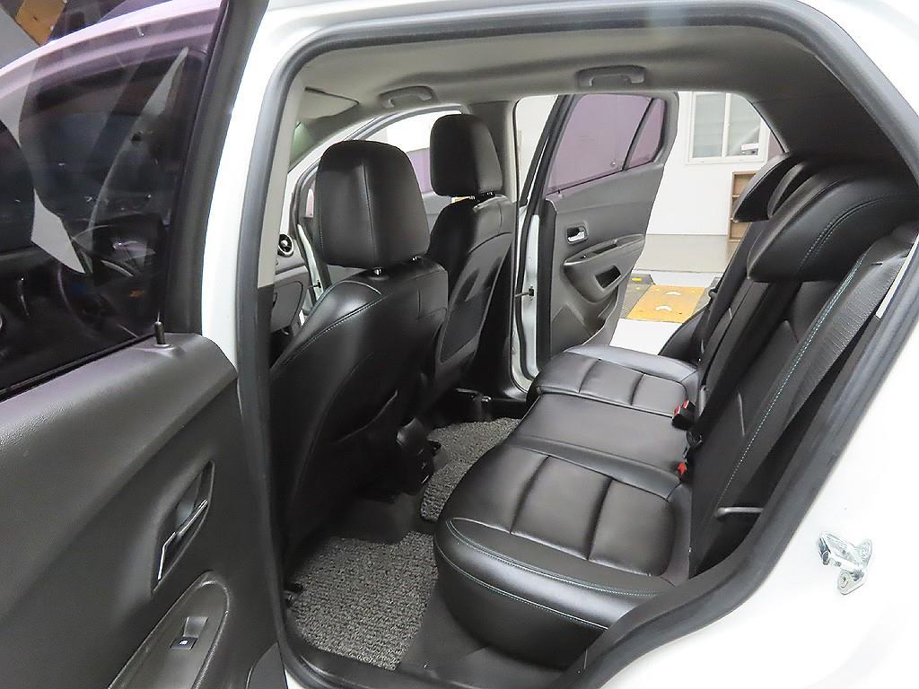 Chevrolet Trax - Vista 9