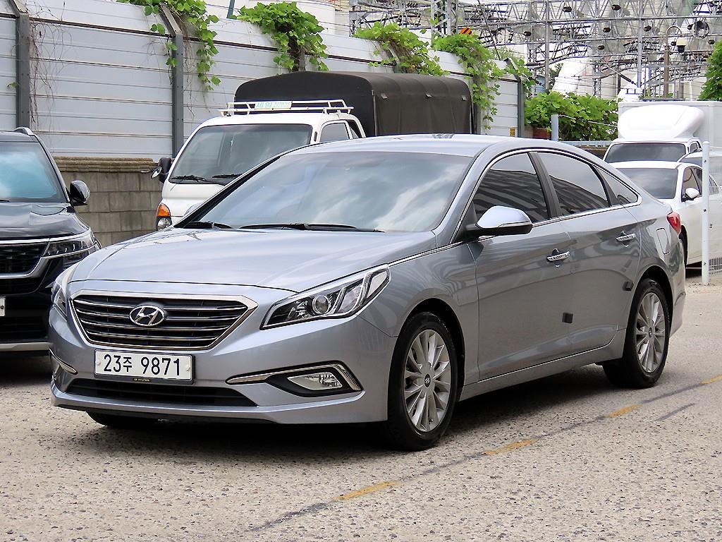 HYUNDAI Sonata - Vista 2