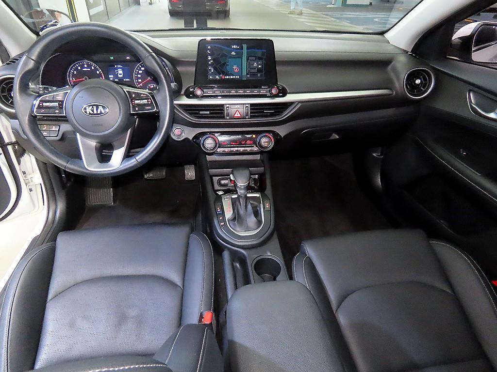 KIA K3 - Vista 10