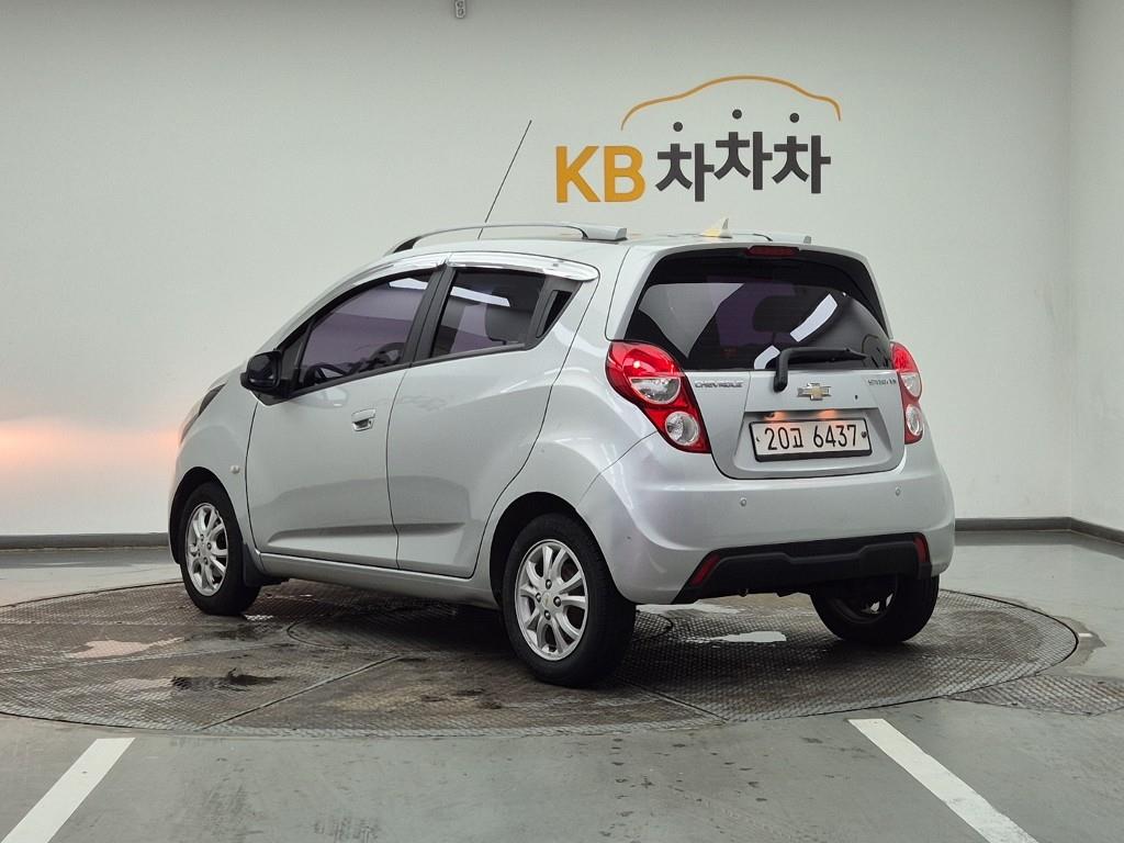 Chevrolet Spark - Vista 3
