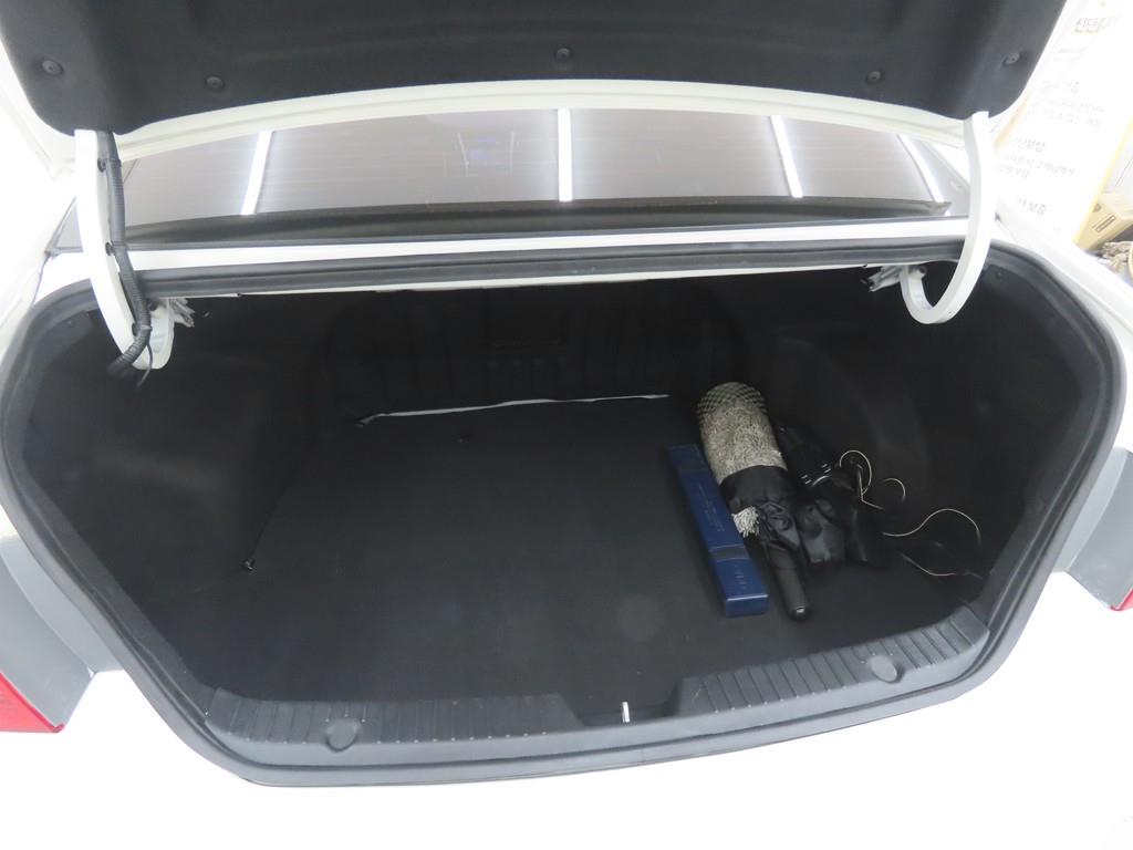 HYUNDAI Sonata 2011 Blanco - Importación desde Corea - HF Imports Iquique - Foto 20