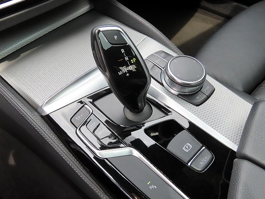 BMW 5 Series - Vista 11