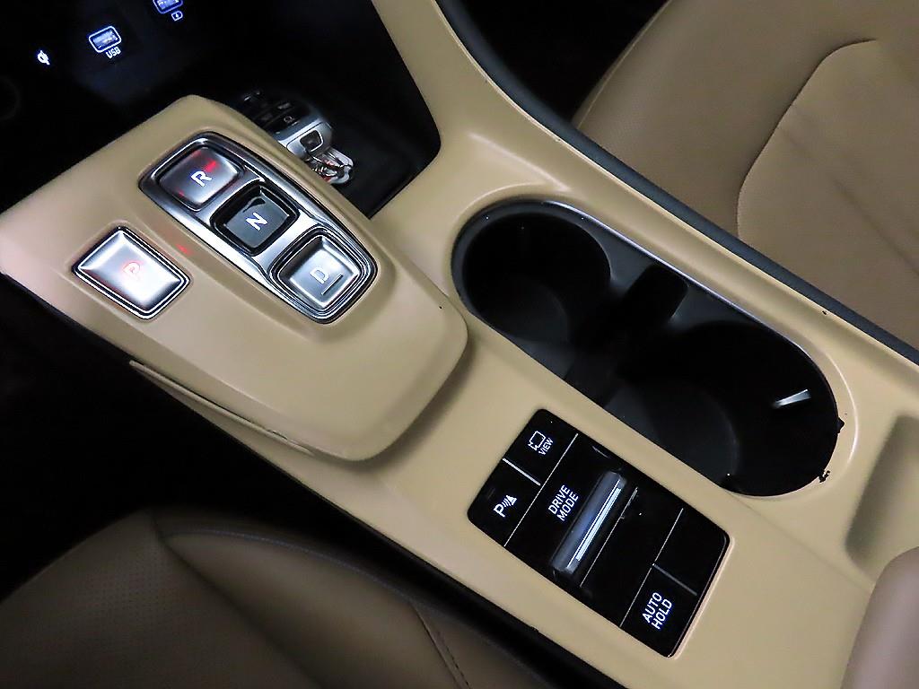 HYUNDAI Sonata - Vista 12