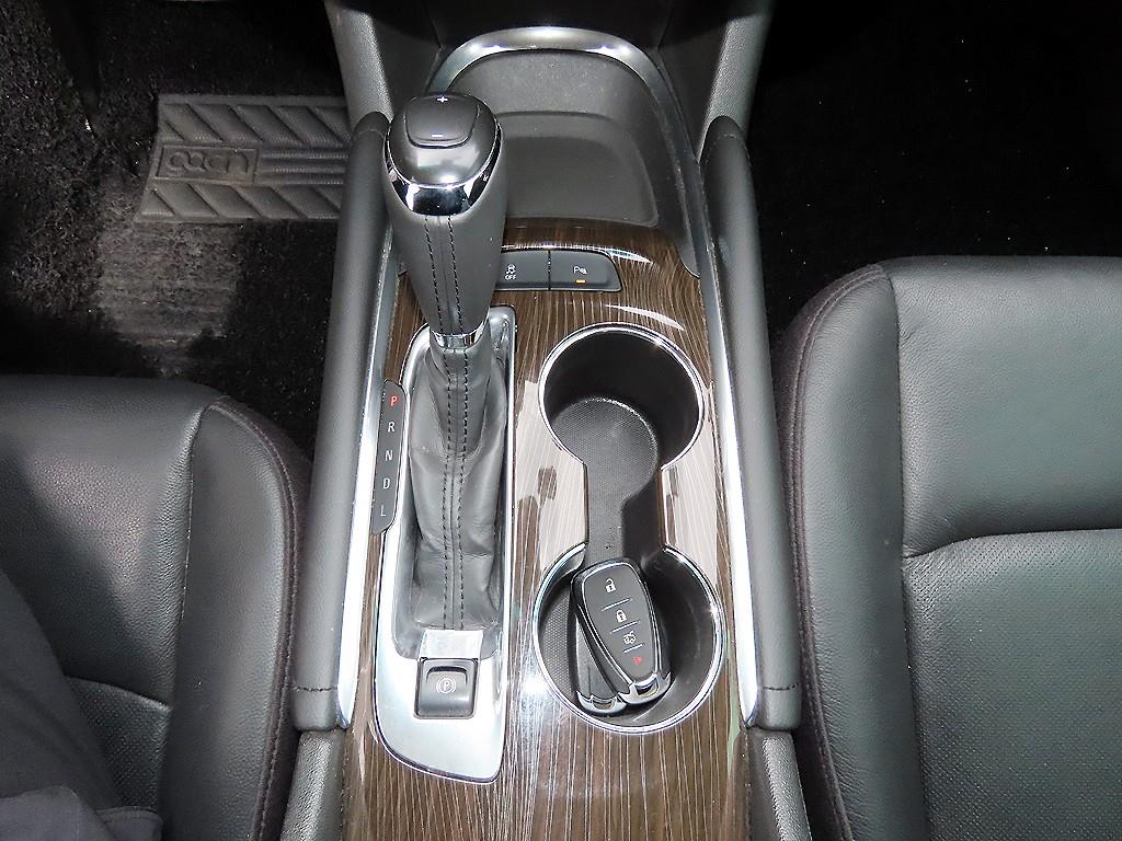 Chevrolet Malibu - Vista 10