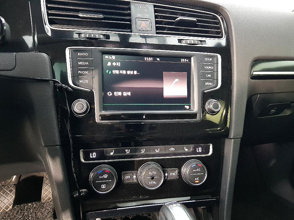 Volkswagen Golf - Vista 12