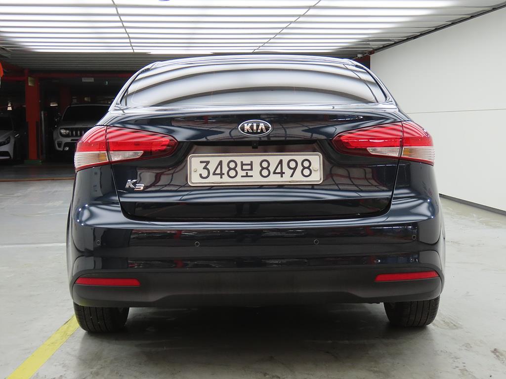 KIA K3 - Vista 4